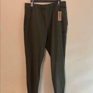 NWT- NOBULL Green Joggers. Size L